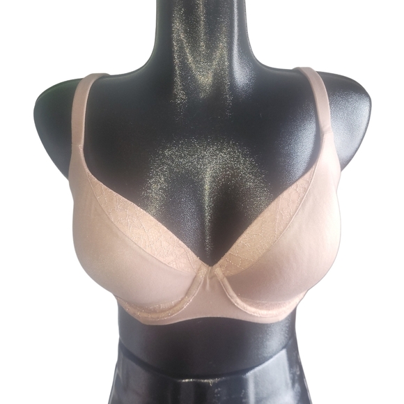 Victoria Secret Beige Underwire Pushup Bra Sz.34DDD - Picture 1 of 4